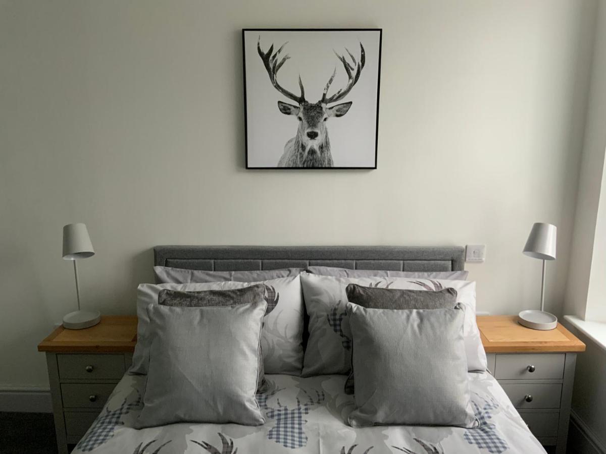 Deeside Snugs * Kincardine O'Neil